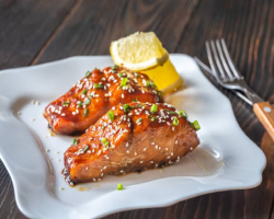 Salmão Teriyaki: sabor asiático na sua cozinha, aprenda mais